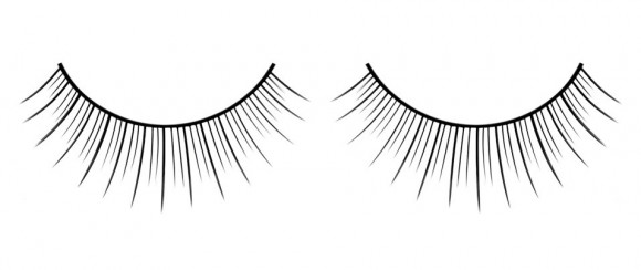 Черные ресницы с двумя уровнями длины Черные ресницы с двумя уровнями длины