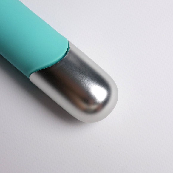 Бирюзовая многофункциональная вибропуля с щеточкой Бирюзовая многофункциональная вибропуля с щеточкой