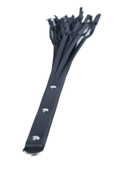 Черная кожаная плеть с 18 хвостами - 52 см. Черная кожаная плеть с 18 хвостами - 52 см.