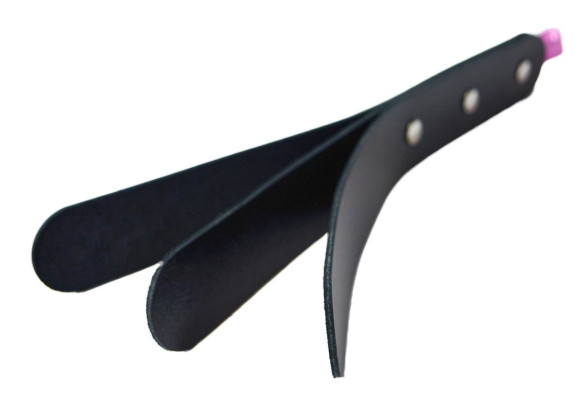 Черный мини-пэддл из трех слоев кожи - 25 см. Черный мини-пэддл из трех слоев кожи - 25 см.