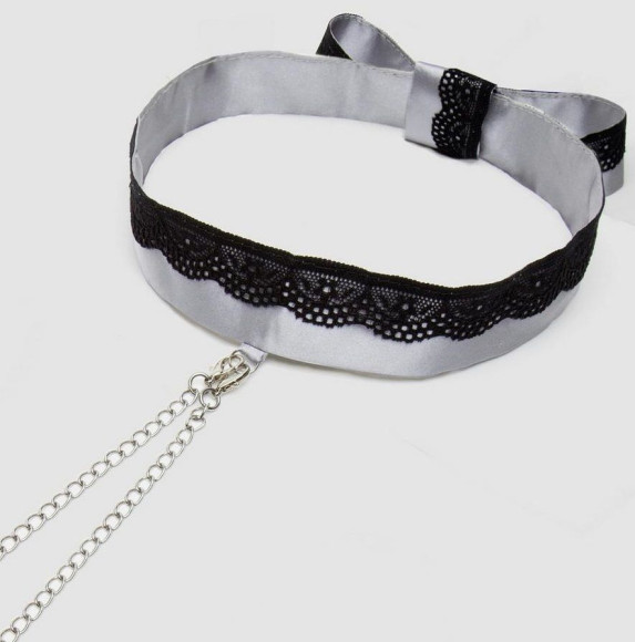 Атласный ошейник с зажимами для сосков Play Nice Атласный ошейник с зажимами для сосков Play Nice