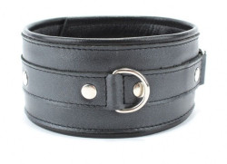 Черный ошейник из гладкой кожи Черный ошейник из гладкой кожи