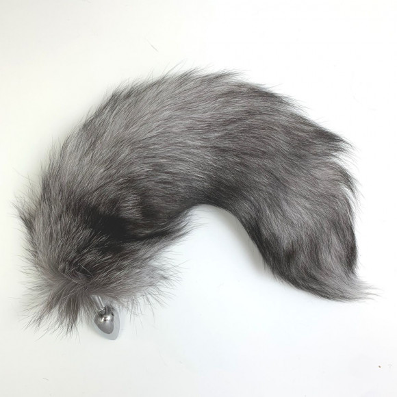 Серебристая металлическая анальная пробка с черно-белым хвостом - размер S Серебристая металлическая анальная пробка с черно-белым хвостом - размер S