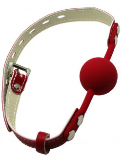 Красный силиконовый кляп с фиксацией и замочком