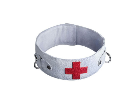 Ошейник с кольцами и красным крестом Ошейник с кольцами и красным крестом
