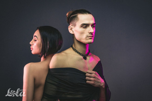 Черный ошейник Embrace с ключиком Черный ошейник Embrace с ключиком