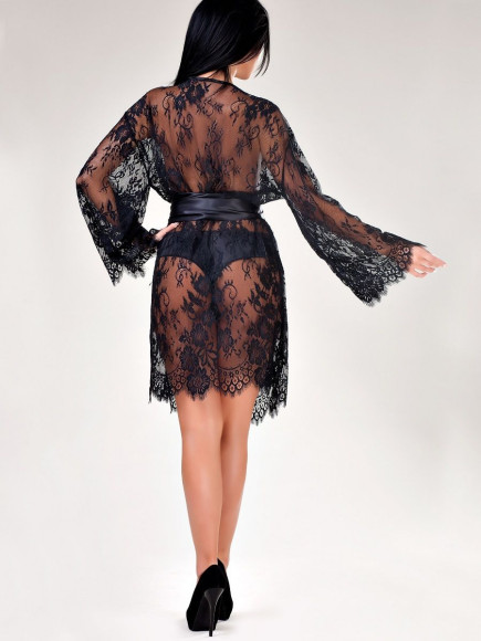 Роскошное женское кимоно из невесомого кружева Роскошное женское кимоно из невесомого кружева