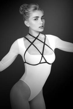 Упряжь на грудь Lola Упряжь на грудь Lola