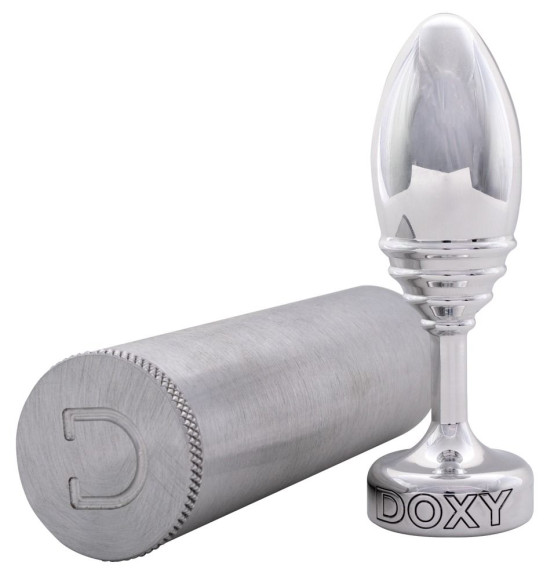 Серебристая анальная втулка Doxy Ribbed Butt Plug - 10,5 см. Серебристая анальная втулка Doxy Ribbed Butt Plug - 10,5 см.