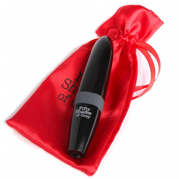 Перезаряжаемый черный вибромассажер Wickedly Tempting - 11,4 см. Перезаряжаемый черный вибромассажер Wickedly Tempting - 11,4 см.