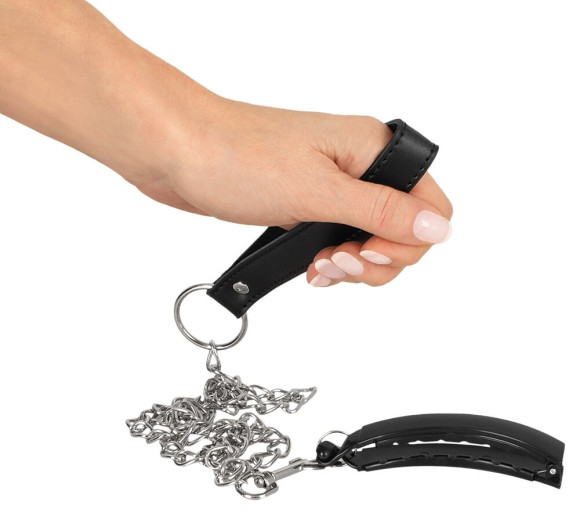 Зажим для половых губ с поводком Pussy Clamp With A Leash Зажим для половых губ с поводком Pussy Clamp With A Leash