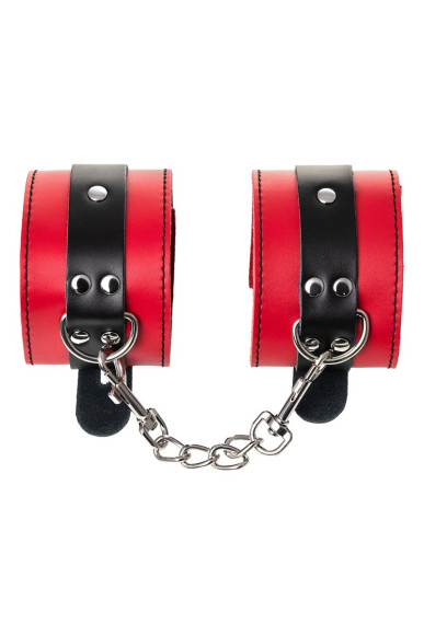 Красно-черные оковы на ноги из кожи Красно-черные оковы на ноги из кожи