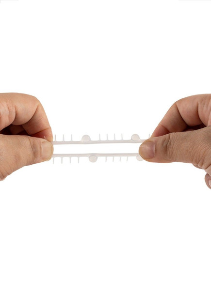 Эластичное эрекционное кольцо с шипиками и шариком Эластичное эрекционное кольцо с шипиками и шариком