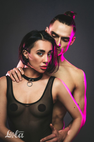 Черно-красный ошейник Cabaret Черно-красный ошейник Cabaret