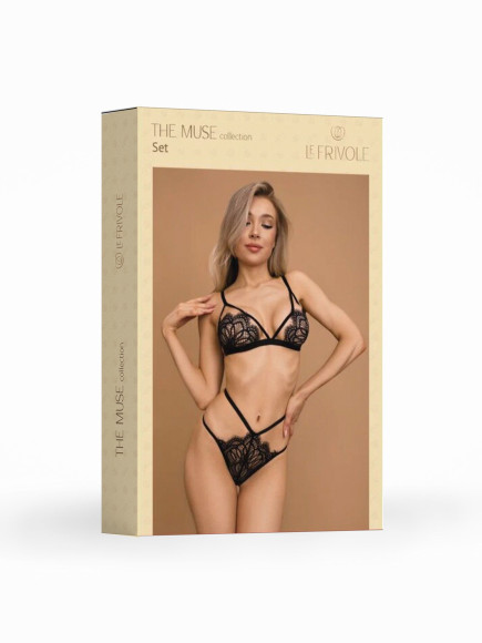 Контурный комплект с кружевом и стрепами Контурный комплект с кружевом и стрепами