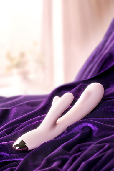 Розовый вибромассажер MERYL со стимулятором клитора - 22,5 см. Розовый вибромассажер MERYL со стимулятором клитора - 22,5 см.